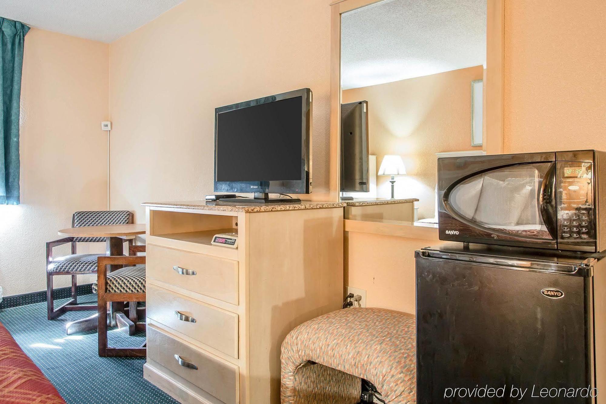 Red Roof Inn & Suites Vineland - Buena Ngoại thất bức ảnh