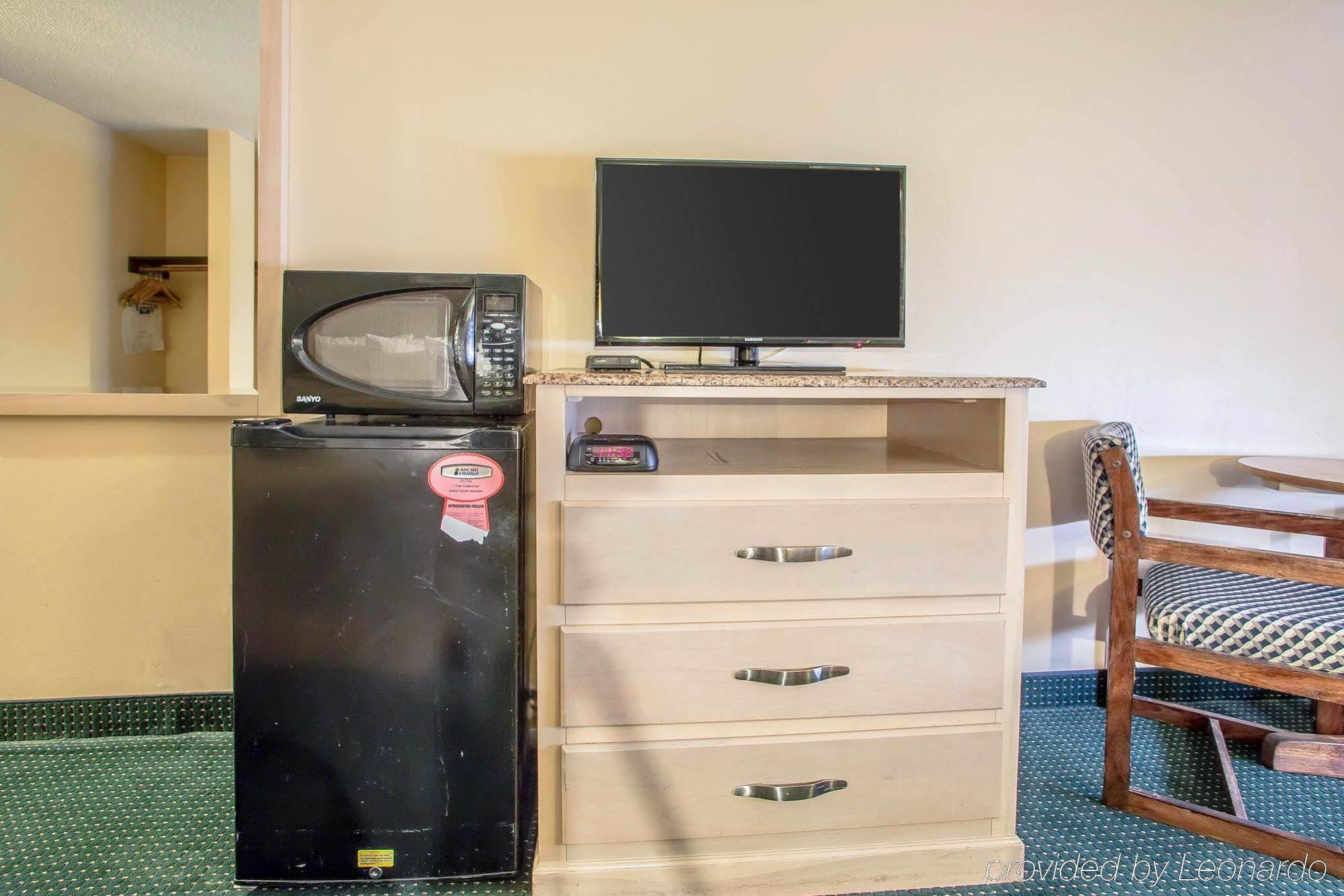 Red Roof Inn & Suites Vineland - Buena Ngoại thất bức ảnh
